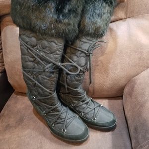 REALLY CUTE-COACH BOOTS
